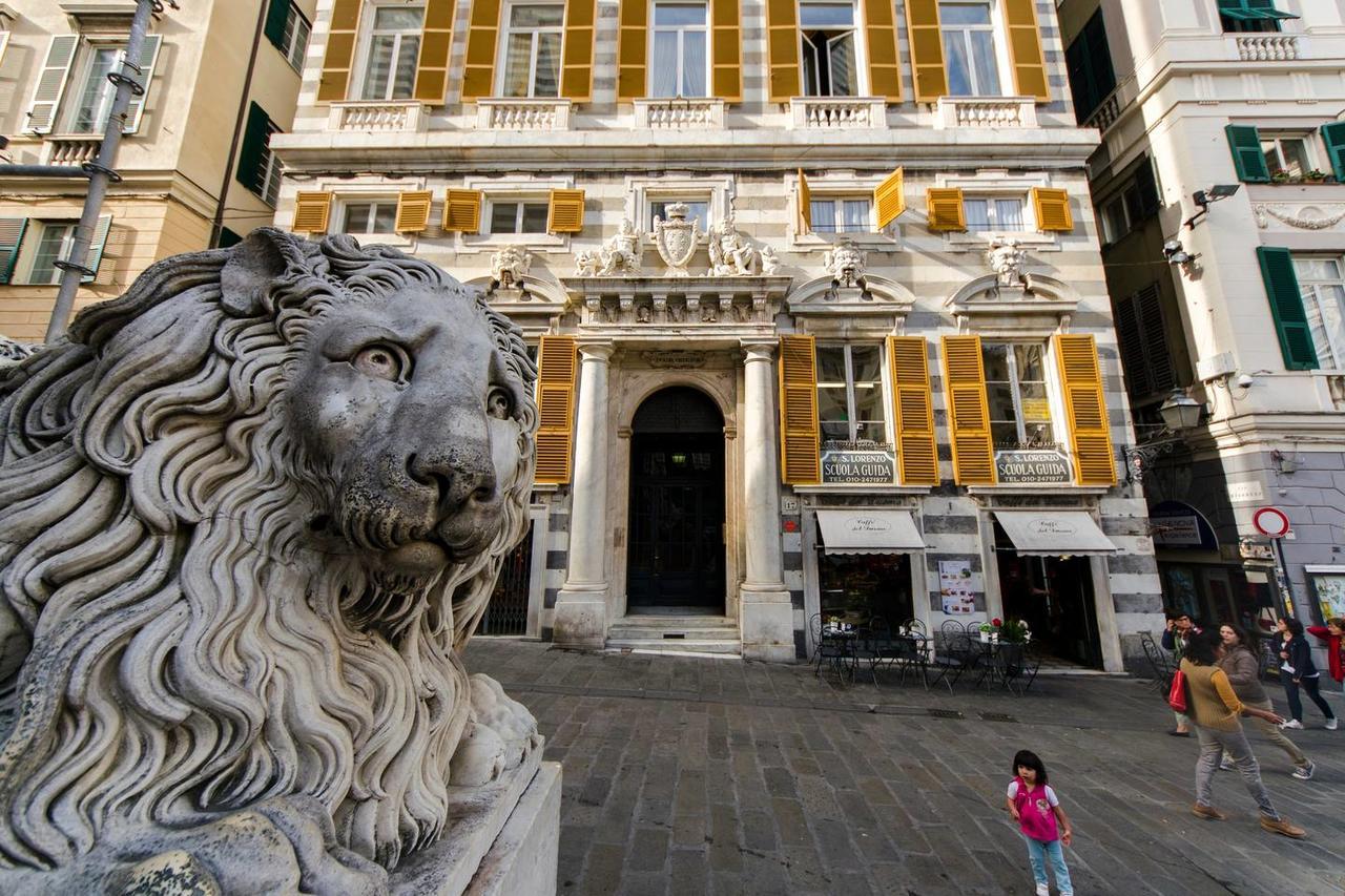 Joivy Colorful Flat For 5 Close To Piazza De Ferrari Genoa Bagian luar foto