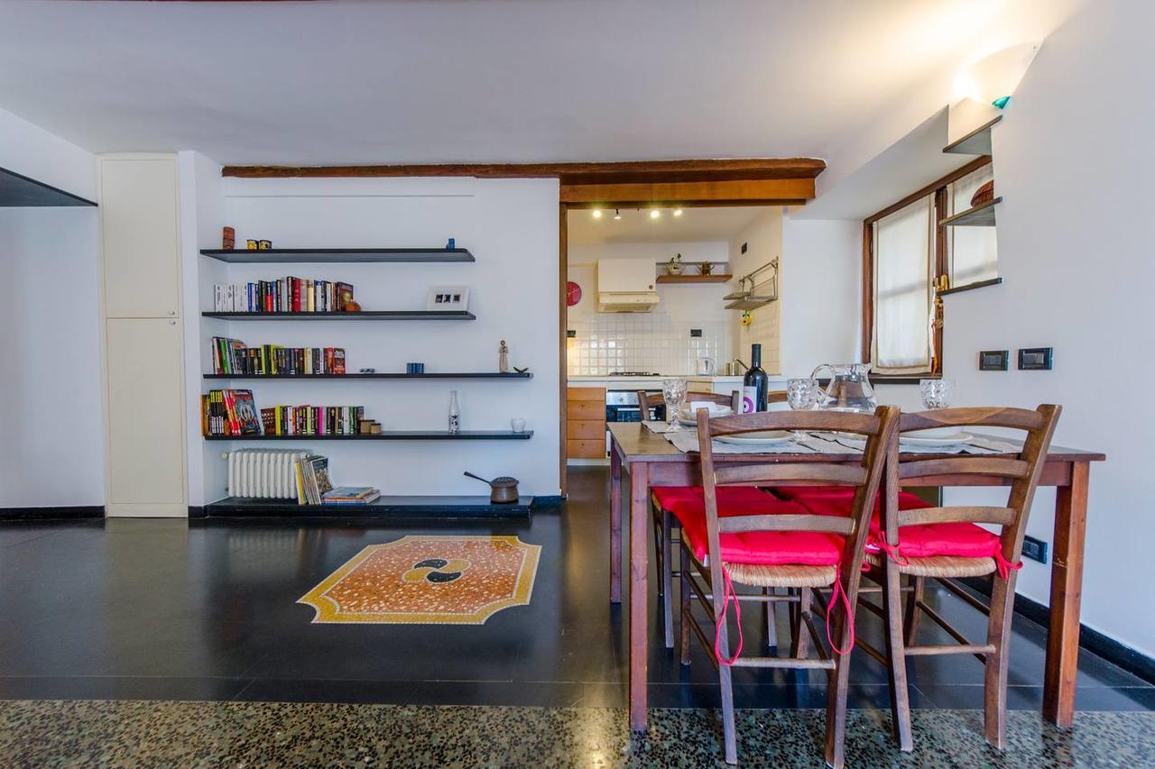 Joivy Colorful Flat For 5 Close To Piazza De Ferrari Genoa Bagian luar foto
