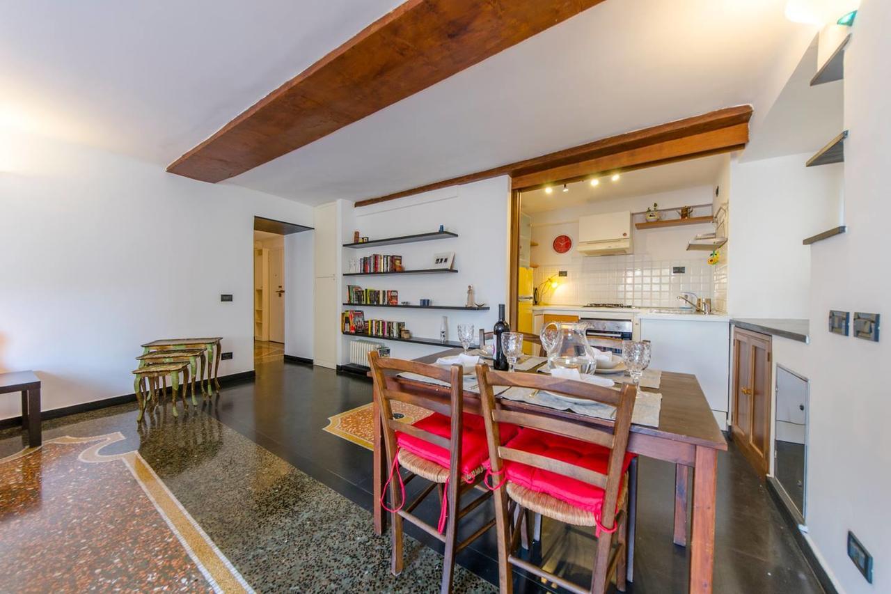 Joivy Colorful Flat For 5 Close To Piazza De Ferrari Genoa Bagian luar foto